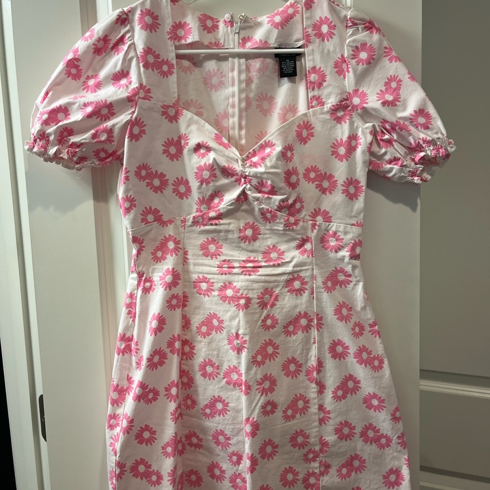 Forever 21 Pink and White Floral Dress